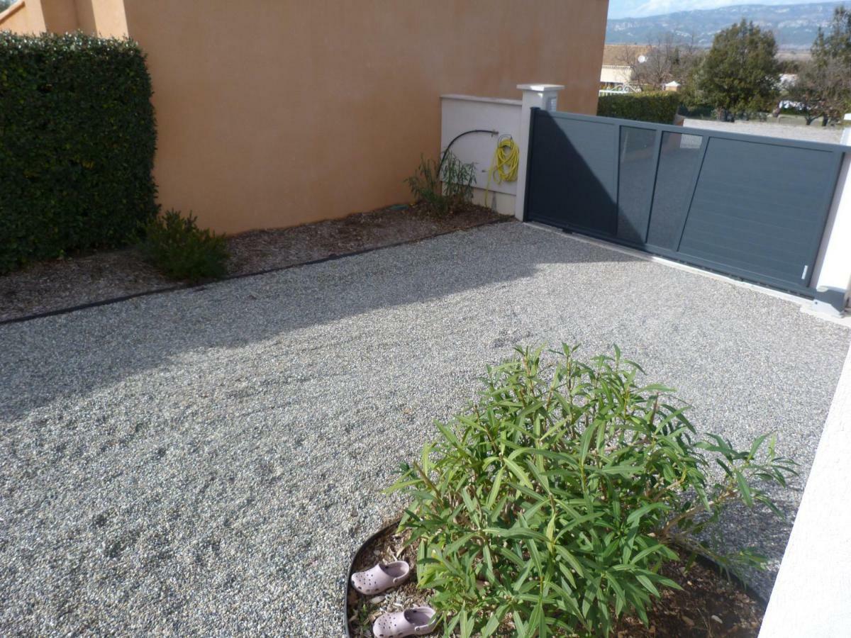 Les Cigales Apartment Alleins Bagian luar foto
