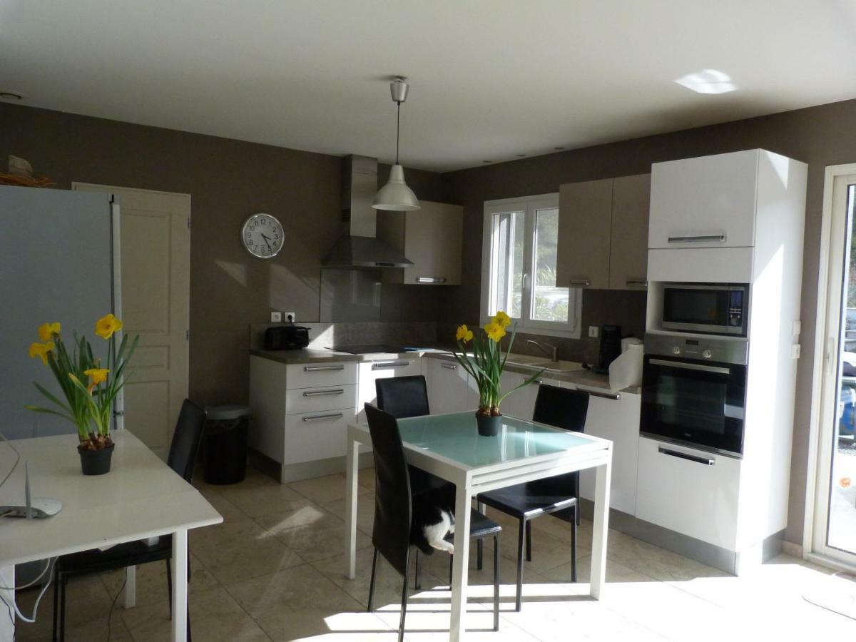 Les Cigales Apartment Alleins Bagian luar foto